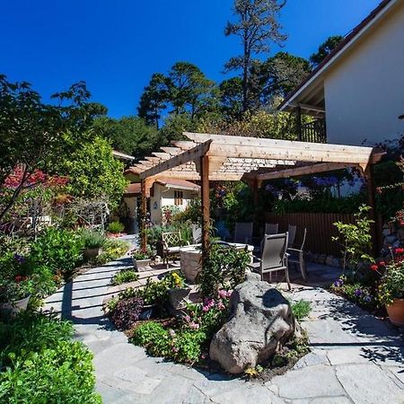 The Vendange Carmel Inn & Suites Екстериор снимка