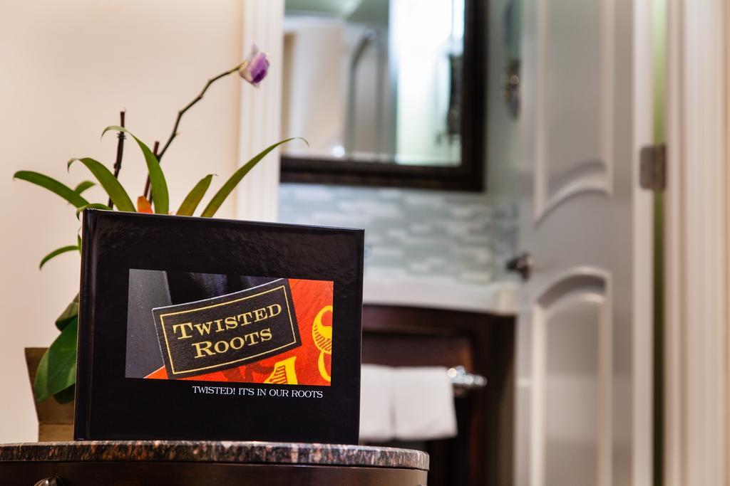 The Vendange Carmel Inn & Suites Екстериор снимка